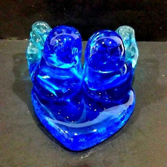 Terra Studio Blue Bird glass paper weigh - Picture 2 of 8